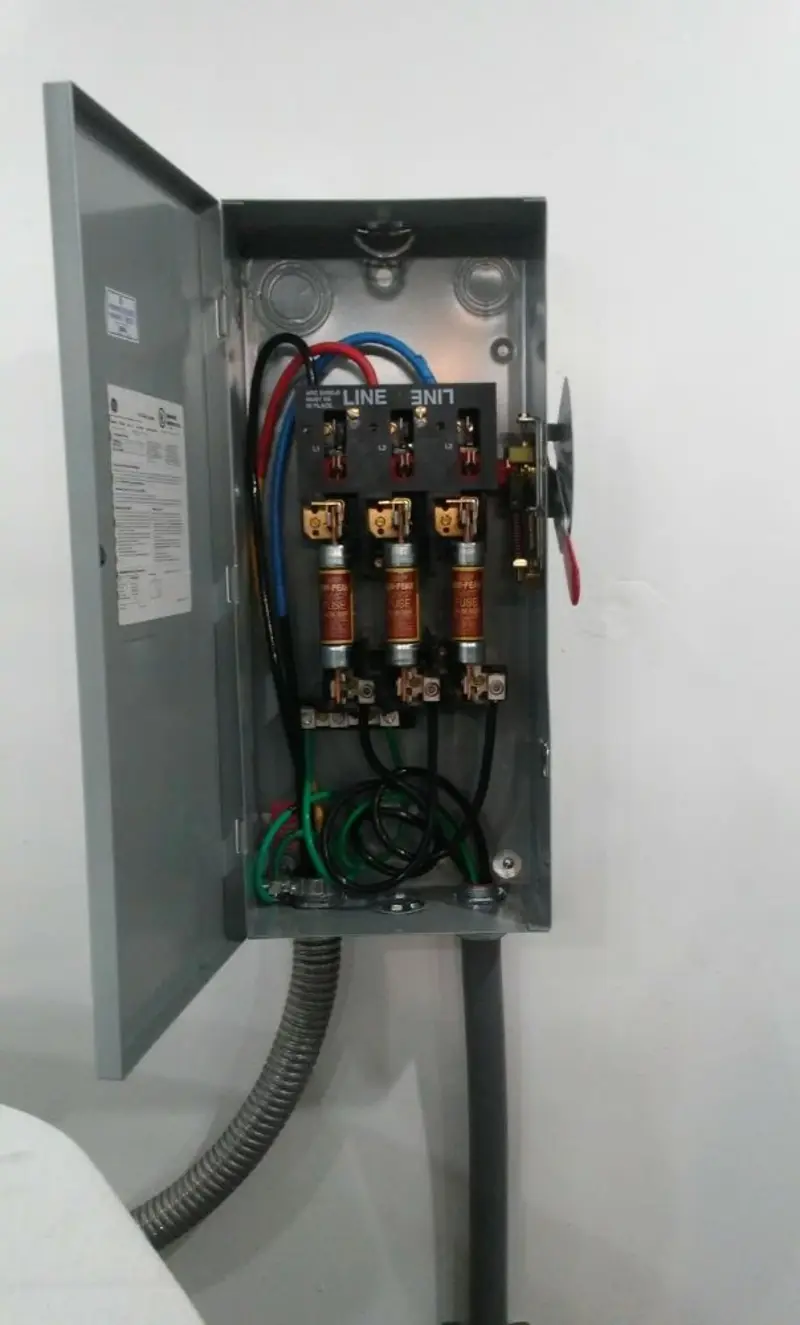 Three-phase disconnect switch installed for Smoke Detector Installation in Egg Harbor City